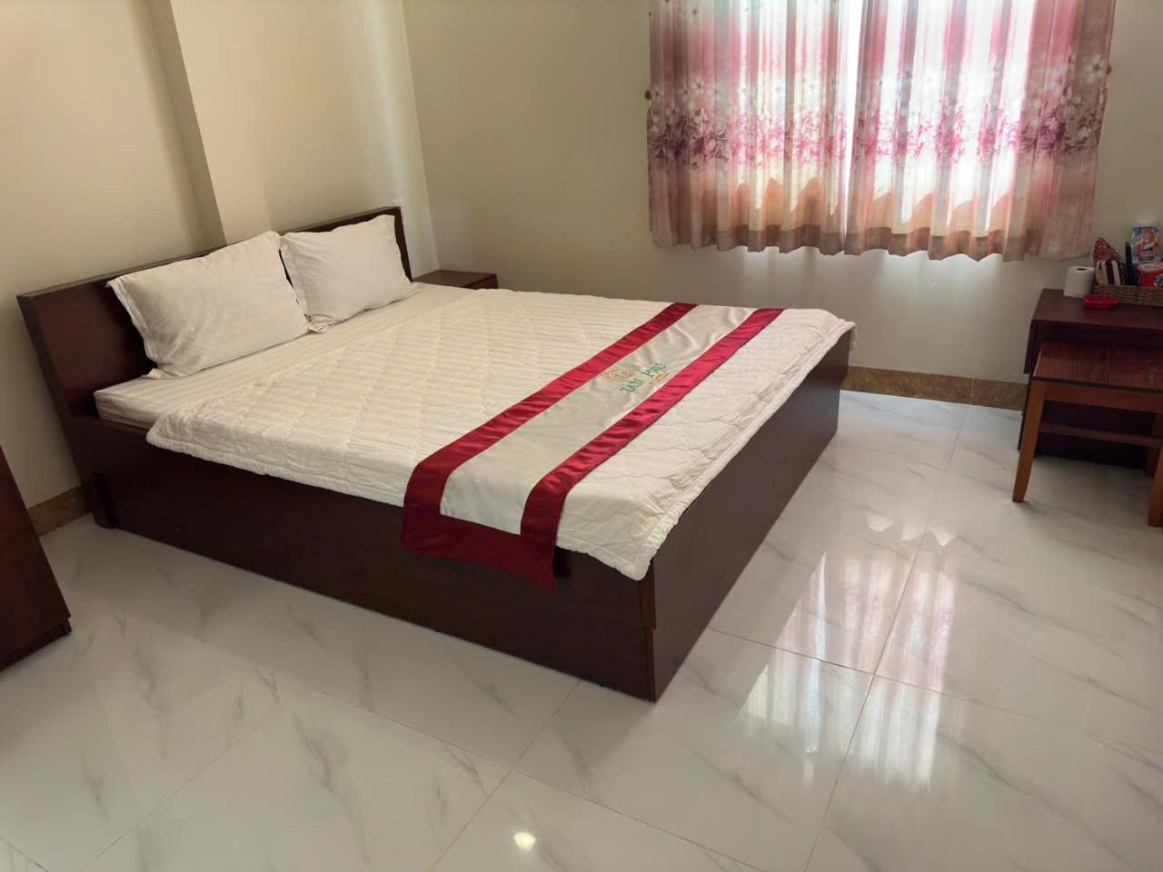 Hotel Tan Phu Лазі Екстер'єр фото