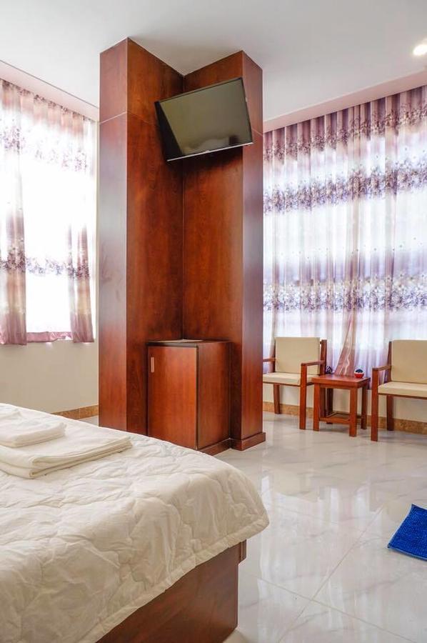 Hotel Tan Phu Лазі Екстер'єр фото