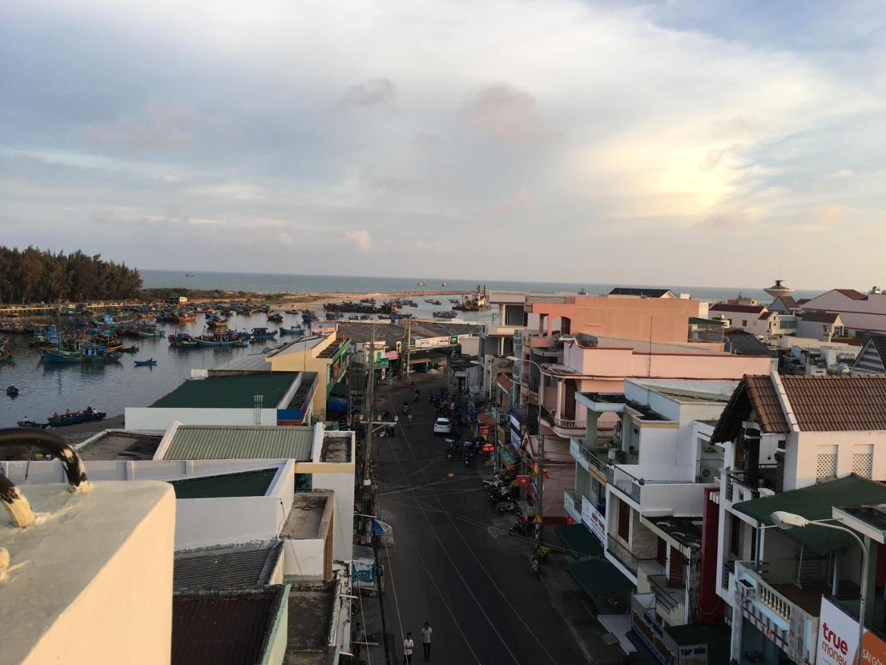 Hotel Tan Phu Лазі Екстер'єр фото